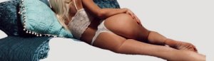 Ouleymatou escorts in Bedford